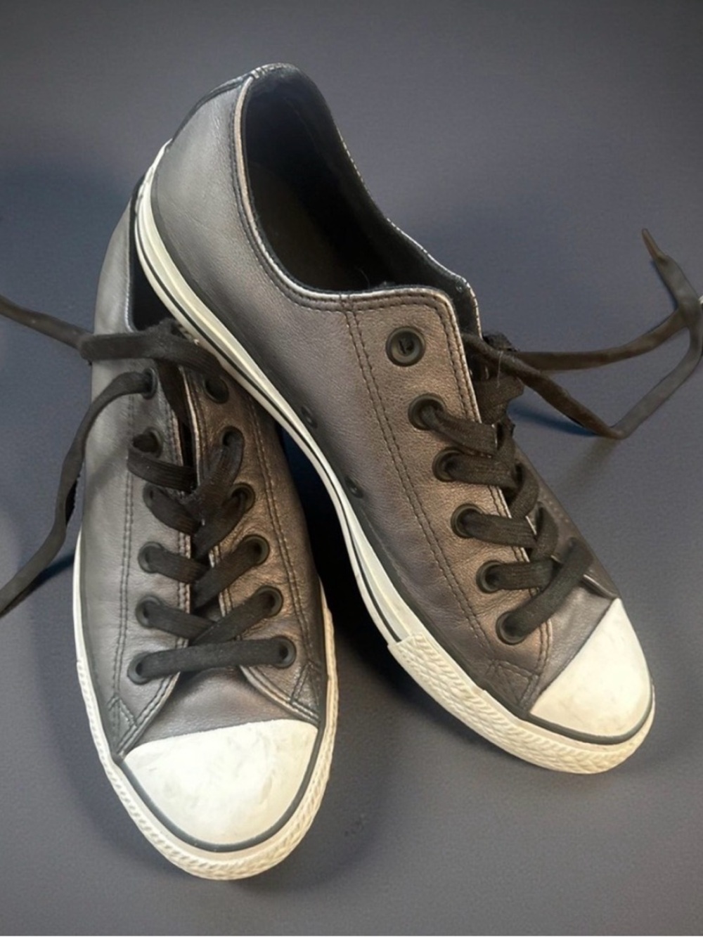 Converse Metallic Grey Leather Low-Top Sneakers 8.5
